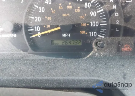 2000 Toyota Tundra Sr5 V8 z USA, uszkodzony, nr VIN 5TBBT4418YS122522